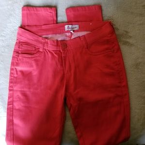 ***AVIVA BRAND RED SKINNY PANT JEANS***